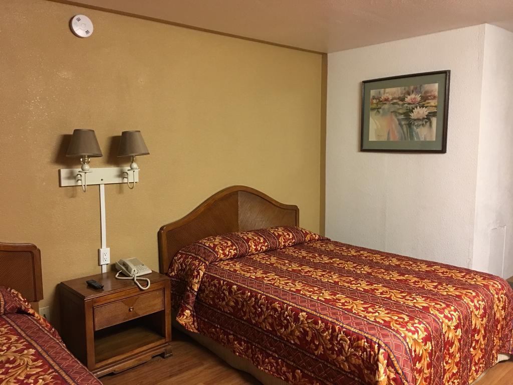 Tri-State Inn Кінгмен Екстер'єр фото
